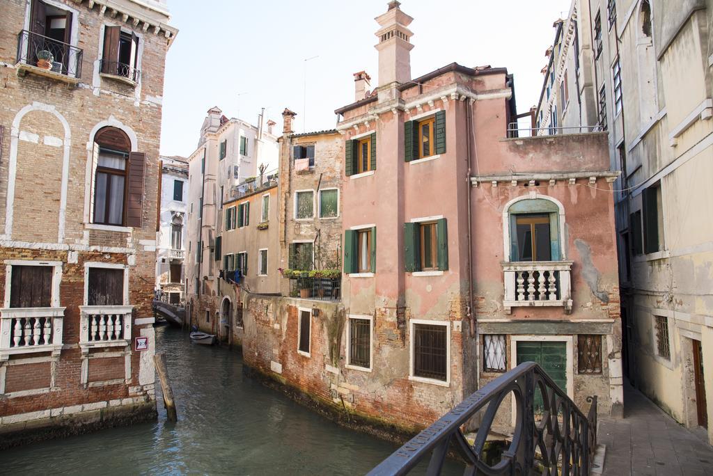 Charming Venice Apartments Luaran gambar